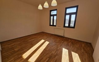 🏢 Spațiu de birouri – 5 camere, 3 băi – Etaj 1 vilă, Zona Centrală - Poză 20