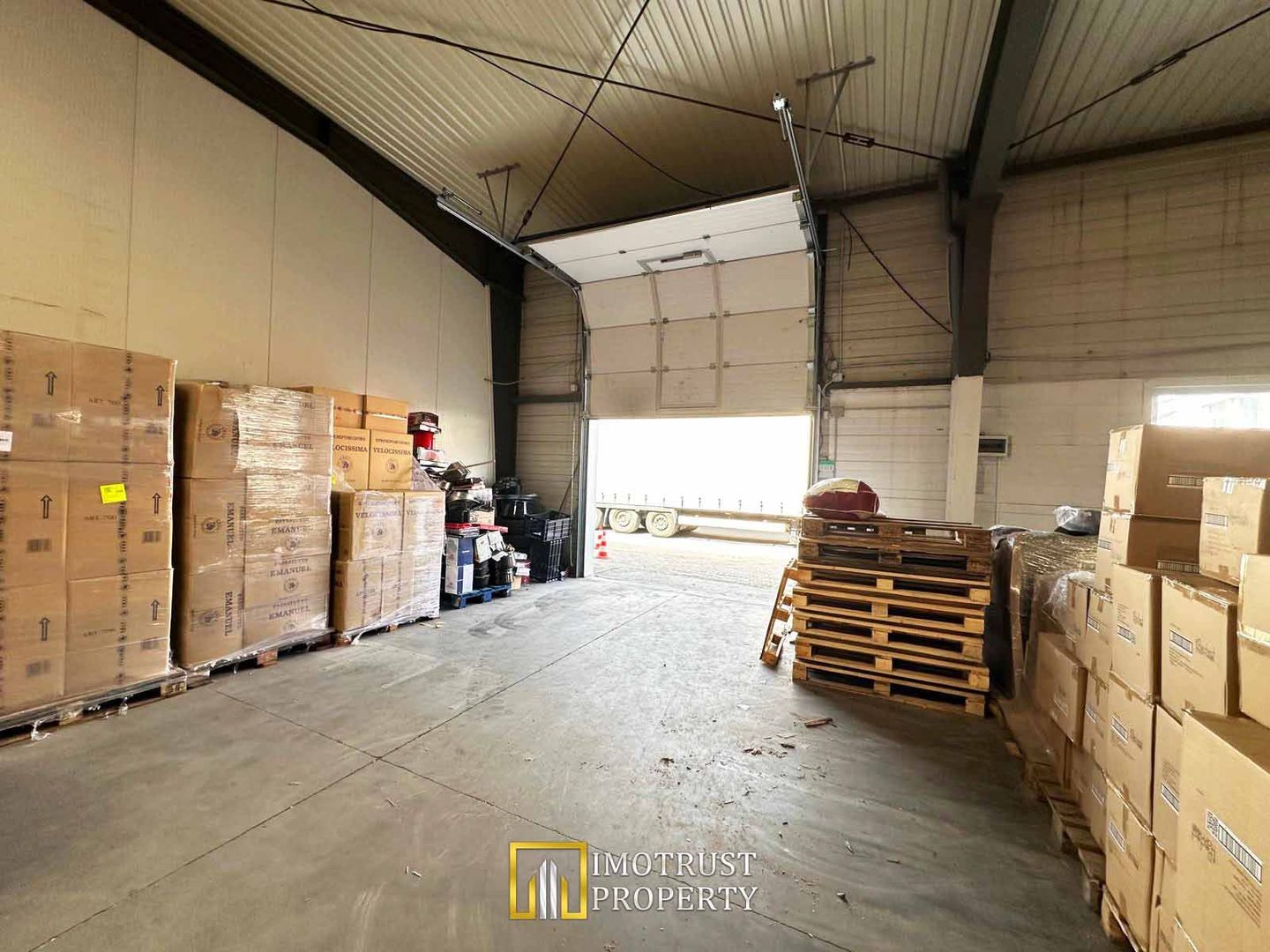 Hală industrială de închiriat în Arad, zona UTA – 142 mp, acces TIR - Poză 2