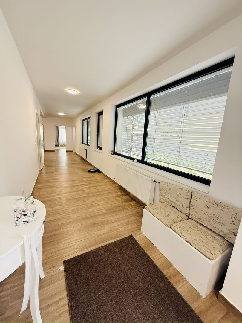 Giroc Central | Casă renovată complet | 4 camere | 2 bai - Poză 10