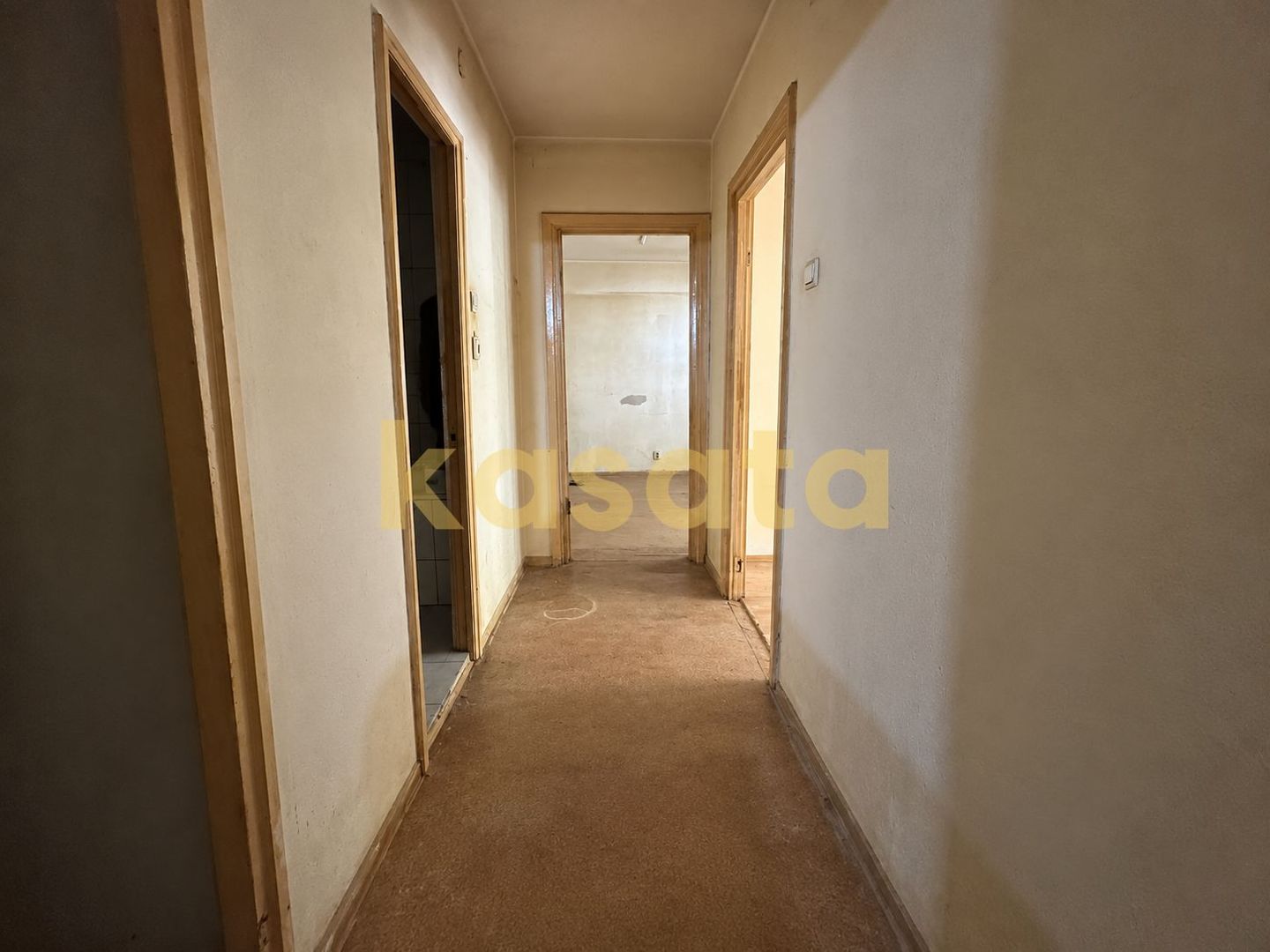 3 camere | Etaj 1 | 2 băi | 2 debarale | Decomandat | Zona Vitan - Poză 12
