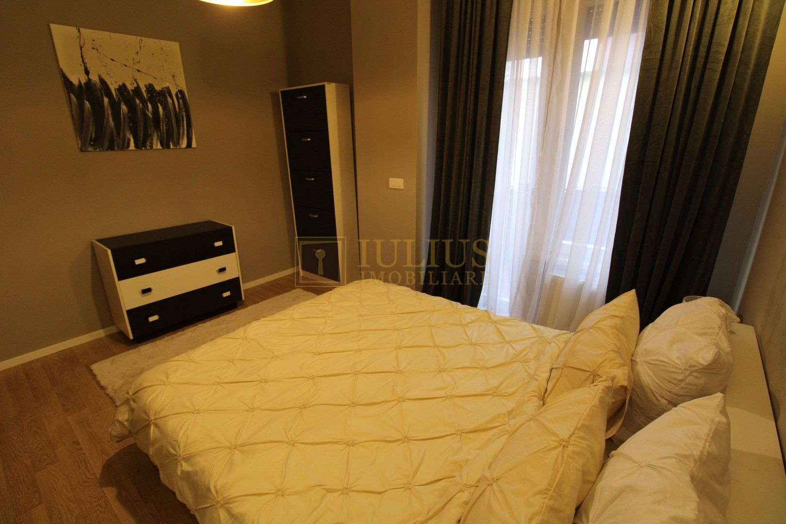 4 camere, bloc Tender langa - Isho - Take Ionescu; vedere spre raul Bega. - Poză 18