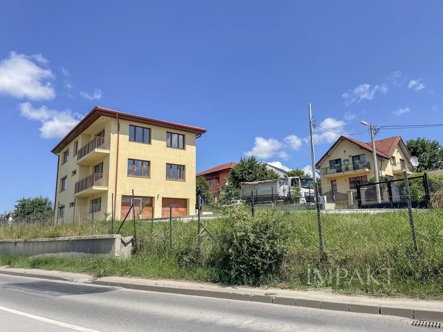 Casa individuala pe 3 niveluri pretabila pentru birouri, in cartierul Iris - Poză 2