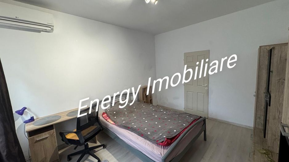 De vânzare o garsonieră recent renovată în zona 7 Noiembrie. - Poză 2