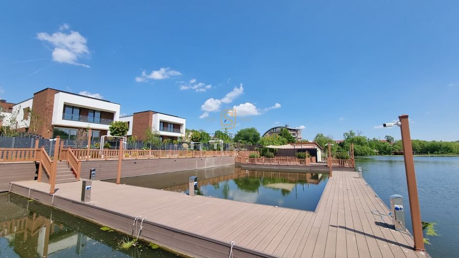 Reședință de lux cu vedere la Lacul Snagov | Ponton & loc de acostare - Poză 8