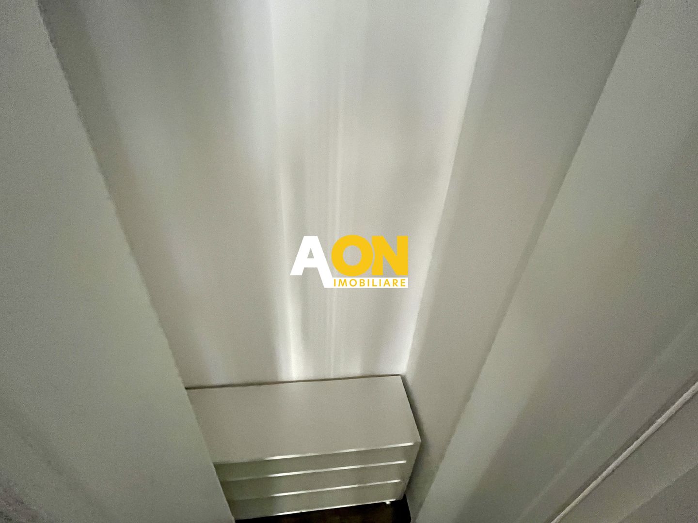 Apartament cu 2 Camere, Etaj 1, Bloc Nou,  Zona Centru - Poză 9