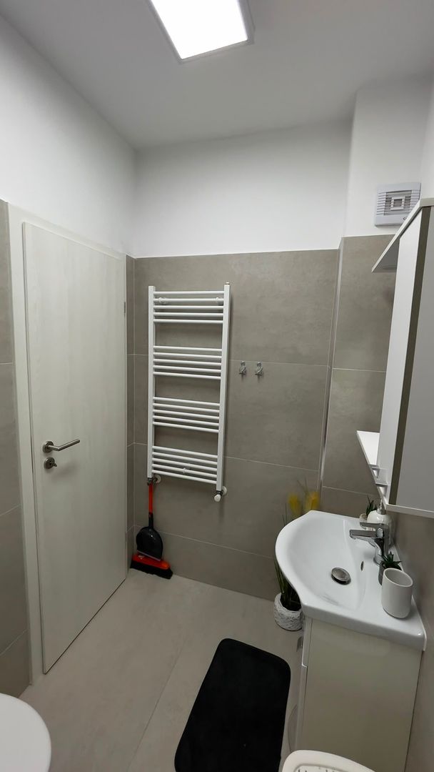 1 Cameră | Bloc nou | Centrală proprie | AC | Parcare | Balcon - Poză 13