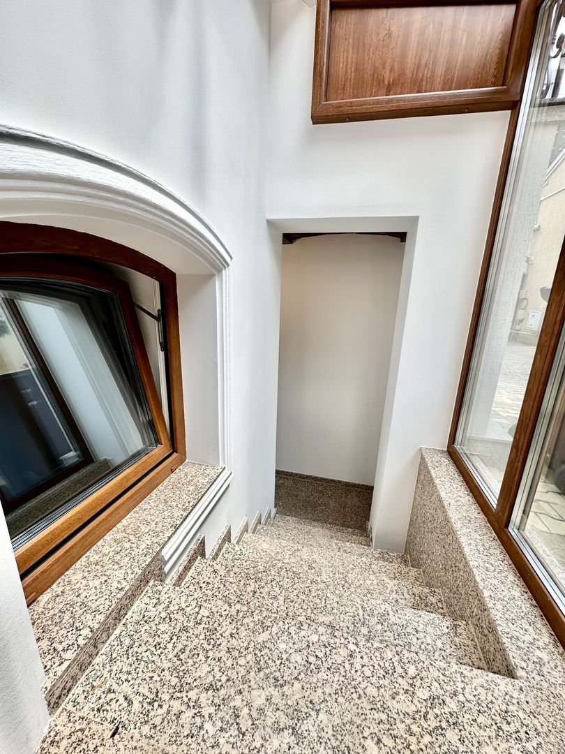 Casa de inchiriat, 3 camere, 3 bai, renovata, prima inchiriere. - Poză 4