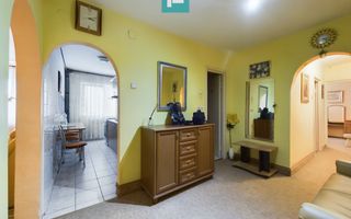 Apartament cu 3 camere pe Aleea Tomis - Poză 1