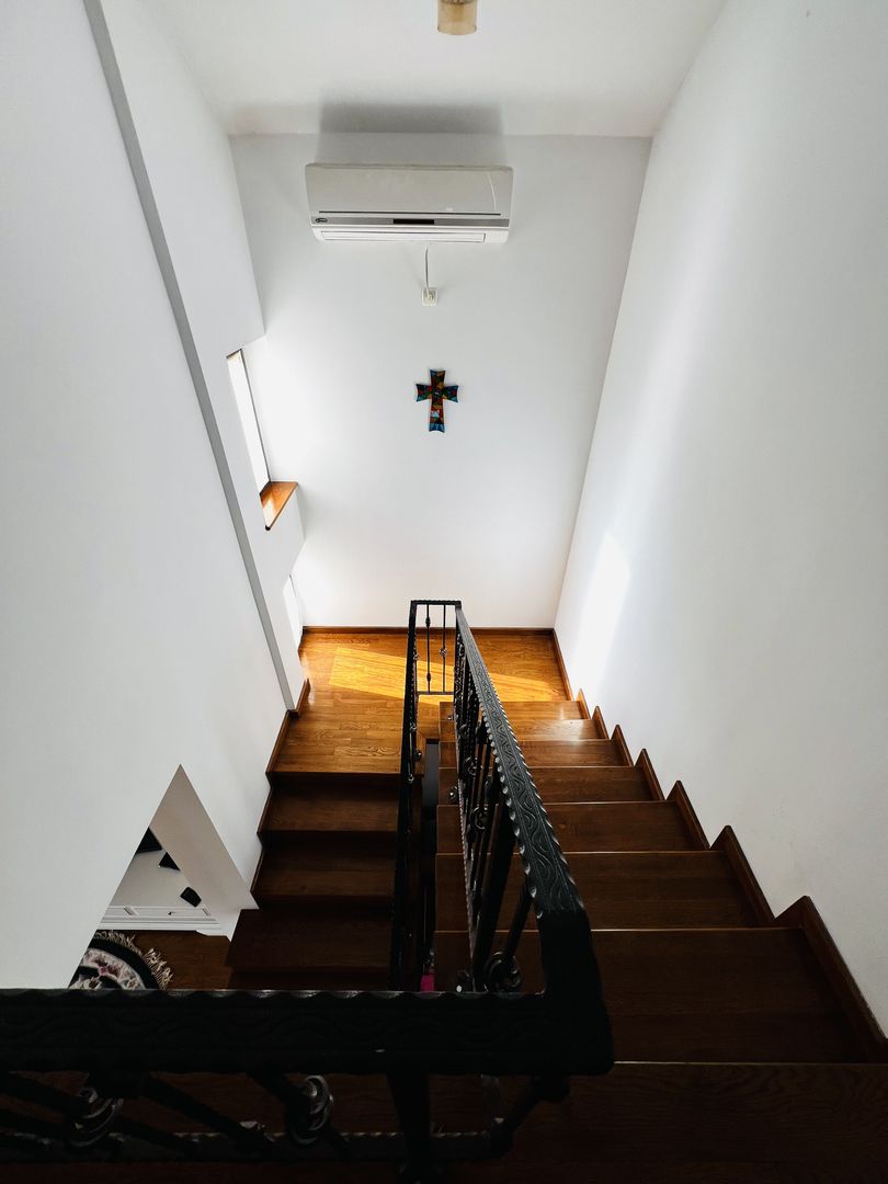 Casa individuala cu teren 825 mp - Ghiroda - Poză 3