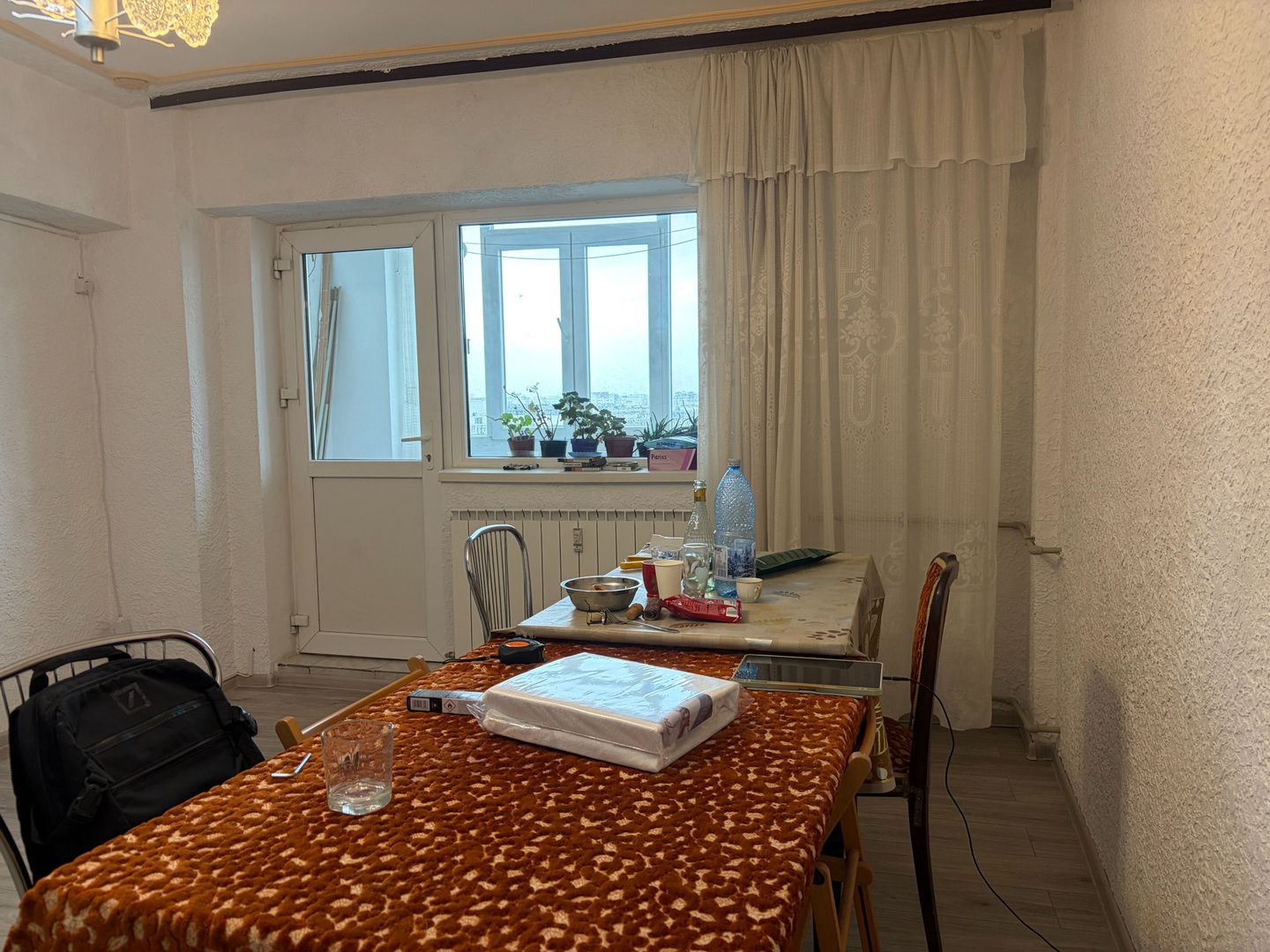 Apartament spatios cu trei camere, Aparatorii Patriei, 124.000€ - Poză 1