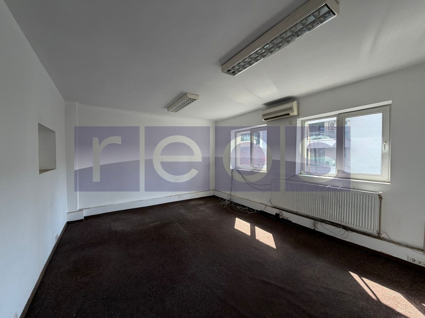 INCHIRIERE SPATIU COMERCIAL | 1040MP | TITULESCU | ACTVITATI LOGISTICE - Poză 2