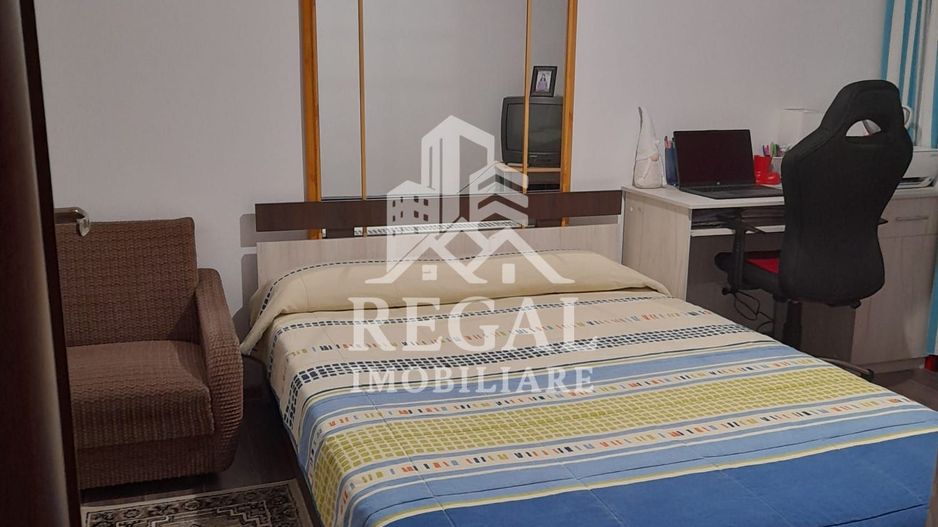 Apartament 3 camere in zona Micro 7( la intersectie cu str. Pinilor) - Poză 2