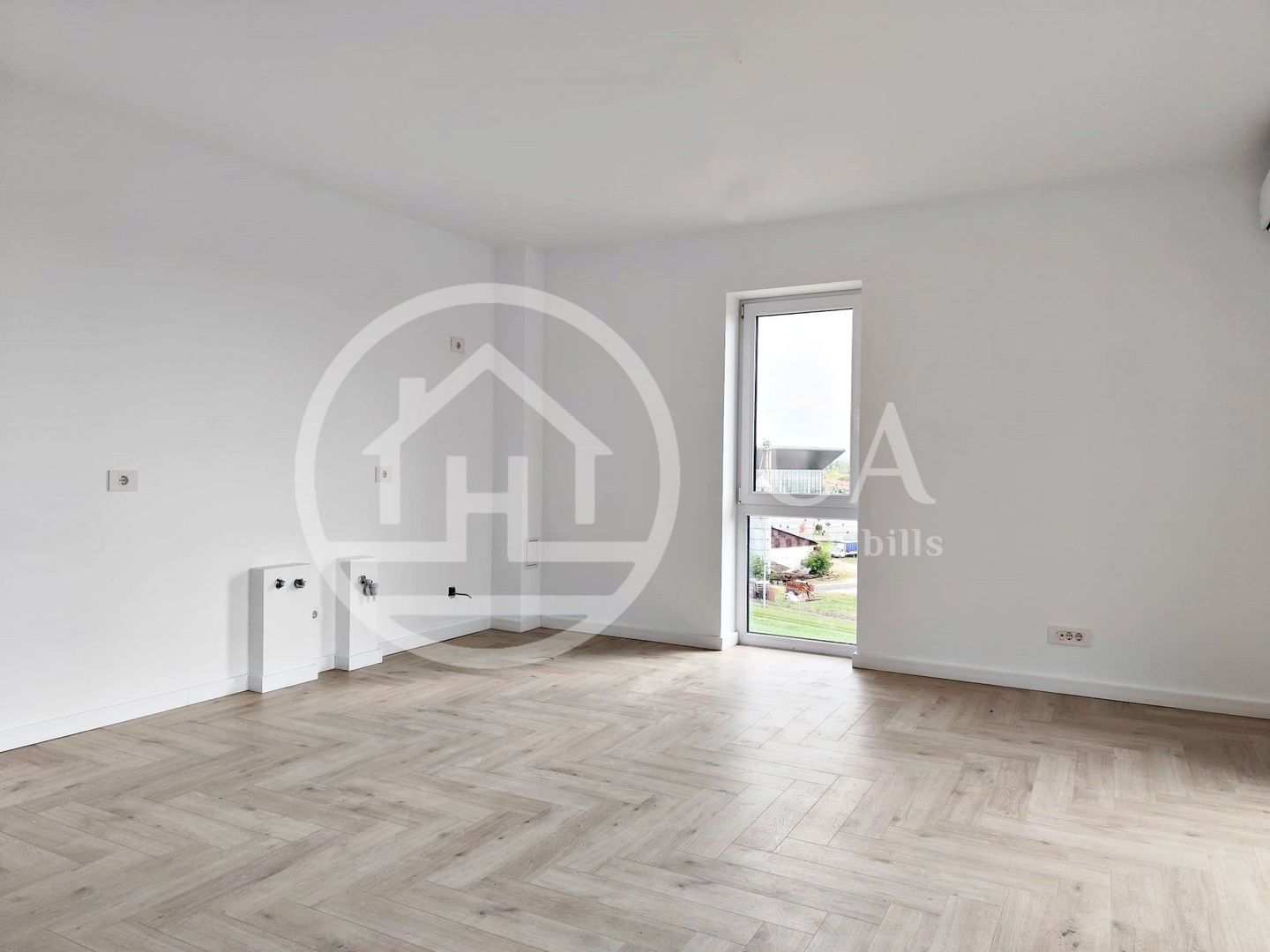 De vanzare apartament cu 3 camere cartierul Prima Arena, Oradea - Poză 1