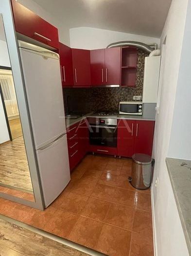 Apartament cu 3 camere de vânzare, zona centrala, Apahida - Poză 2