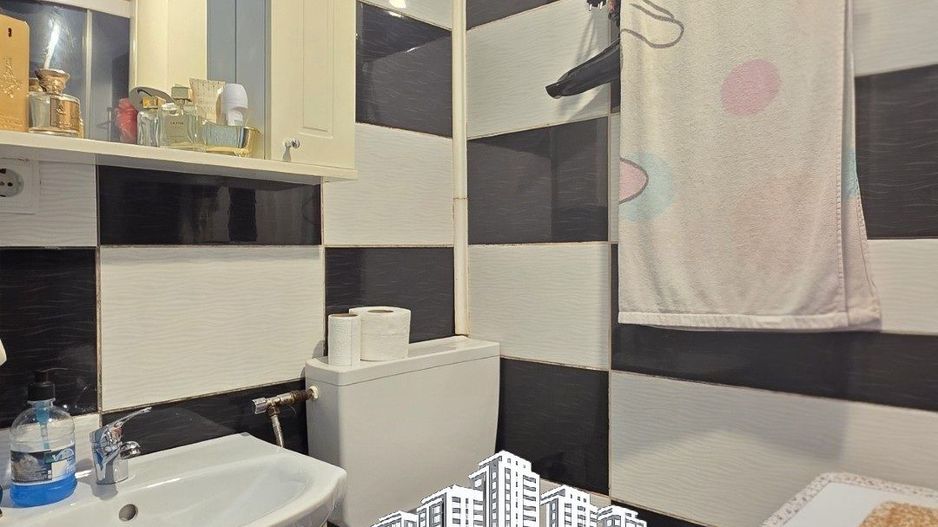 Cameră de cămin, mobilată și utilată, etaj 3, VASLUI - zona PROCOPIU; - Poză 4