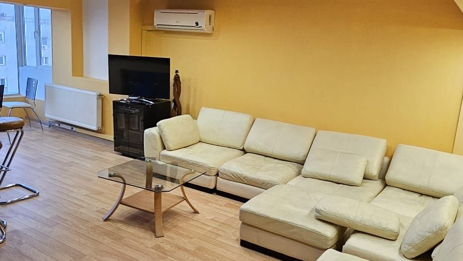 APARTAMENT LUMINOS METROU BASARAB - Poză 2