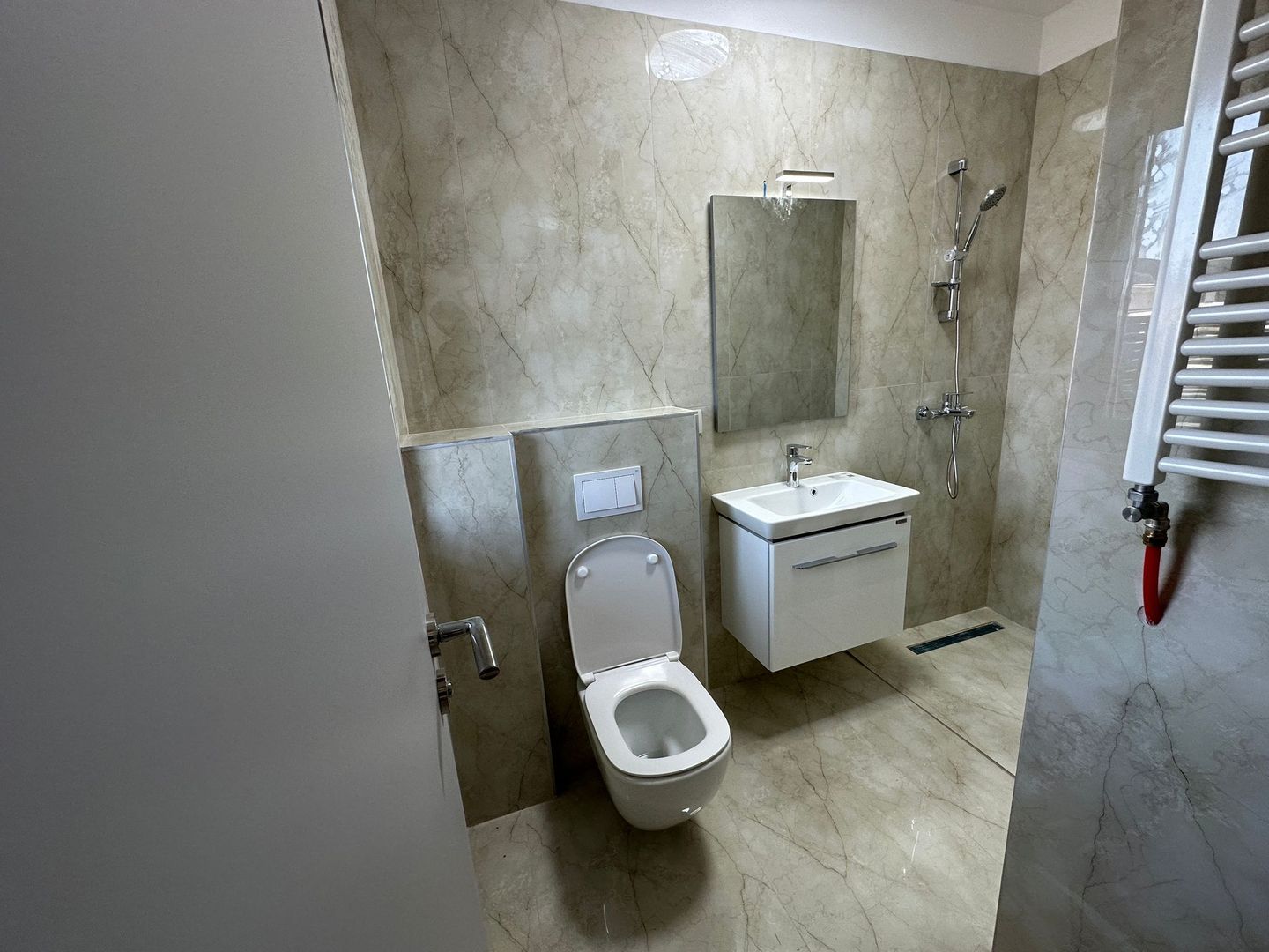 O oază de liniște și eleganță contemporană în inima Tunariului - Poză 13