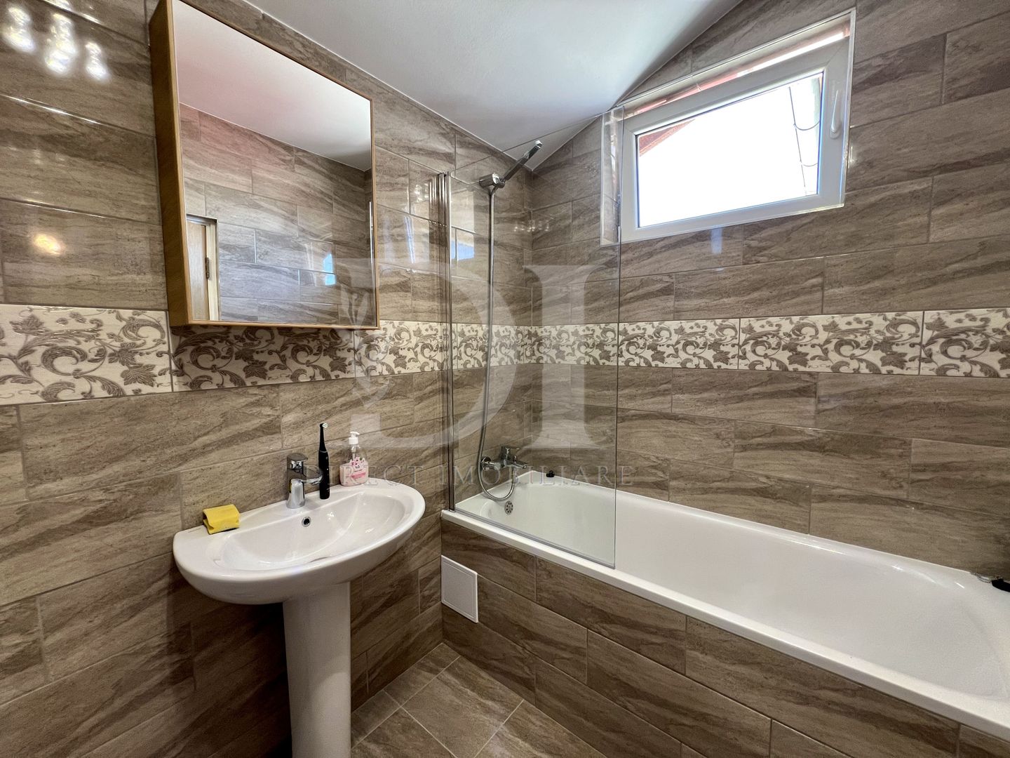 Apartament cu 3 camere / De inchiriat / Zona Somesului - Poză 17