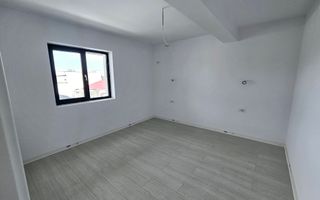 Vila deosebita in centrul comunei Berceni - Poză 11