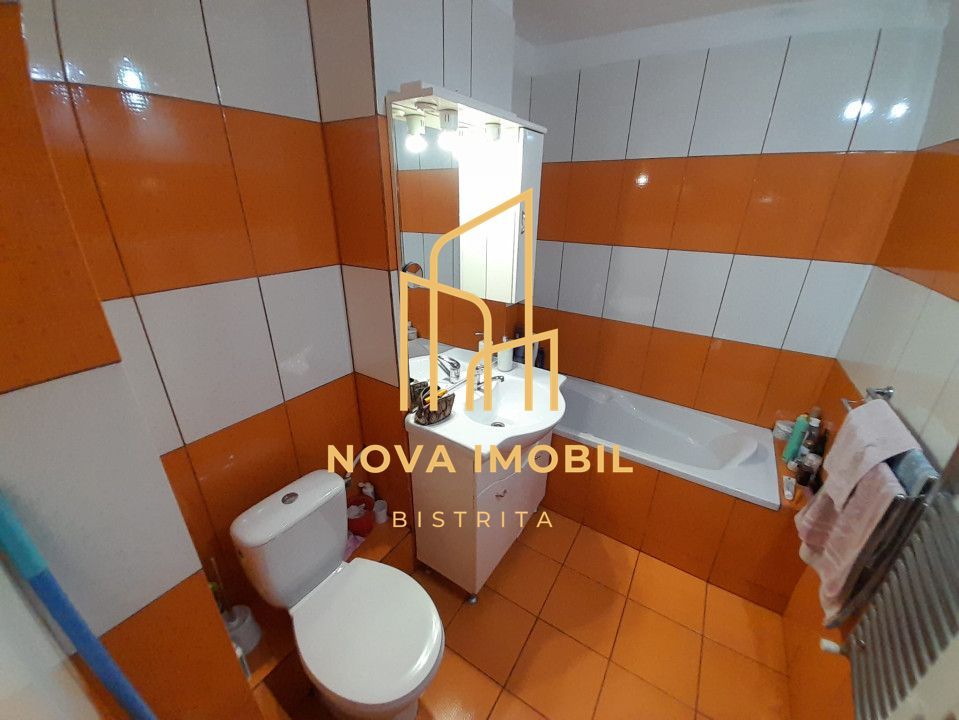 Apartament 4 camere,decomandat,78mp,zona Imparatu Traian . - Poză 8
