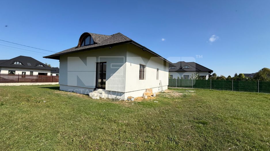 Casă în stil bucovinean de vânzare | Horodnic de Sus | 105.000 Euro - Poză 2