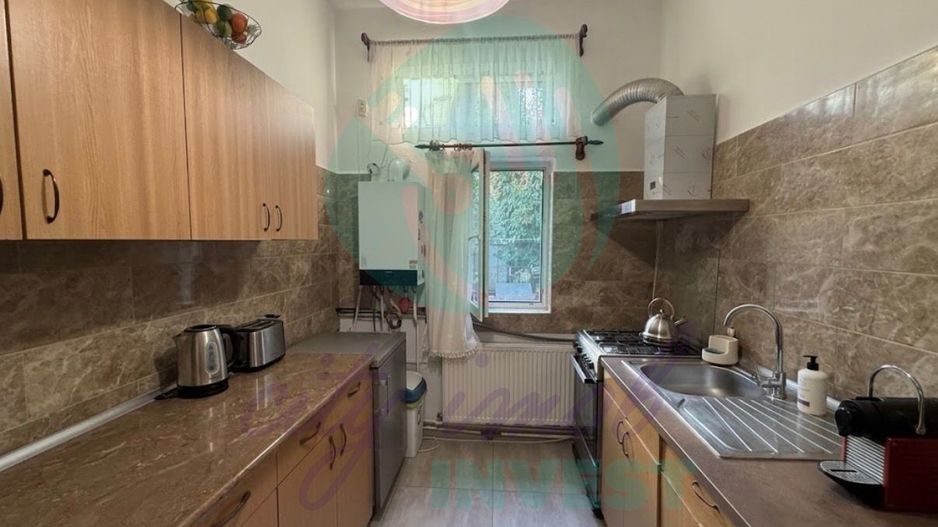 Căsuță interbelică în Cartierul Evreiesc | 225 mp teren | Curte liberă 135 mp - Poză 11