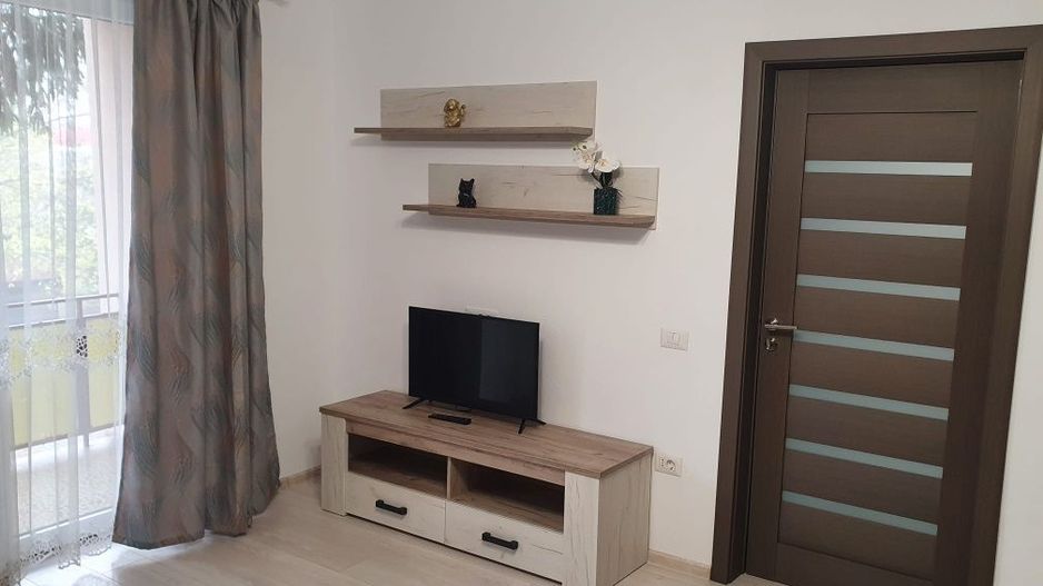 Apartament 2 camere decomandat - Poză 3