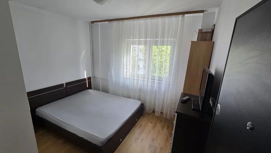 3 camere decomandat Gorjului, lângă metrou, ideal studenți - Poză 2