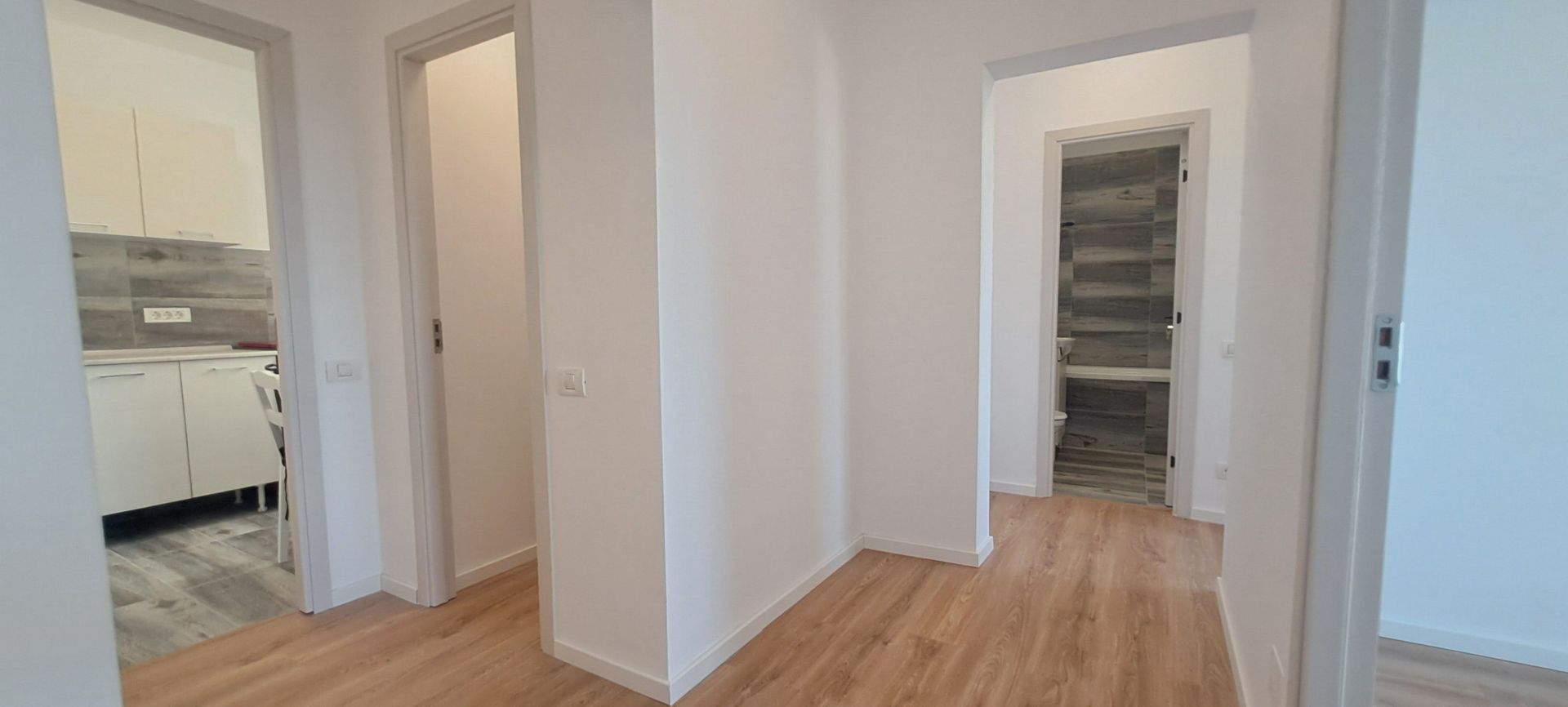 3 camere | Decomandat | TOTUL NOU - Poză 12