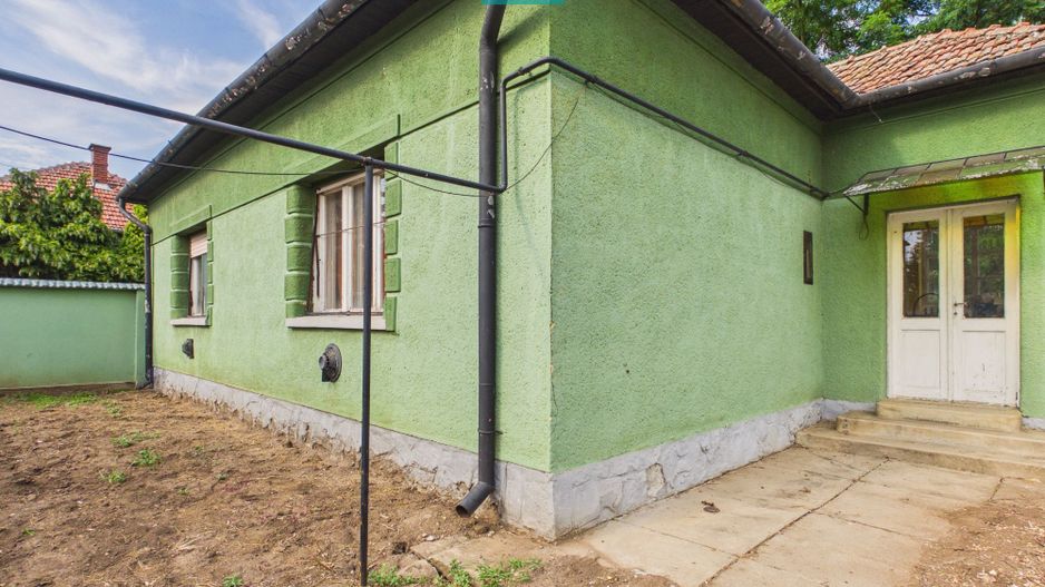 Casă cu 3 camere și teren de 800 mp în Lokoshaza - Poză 2