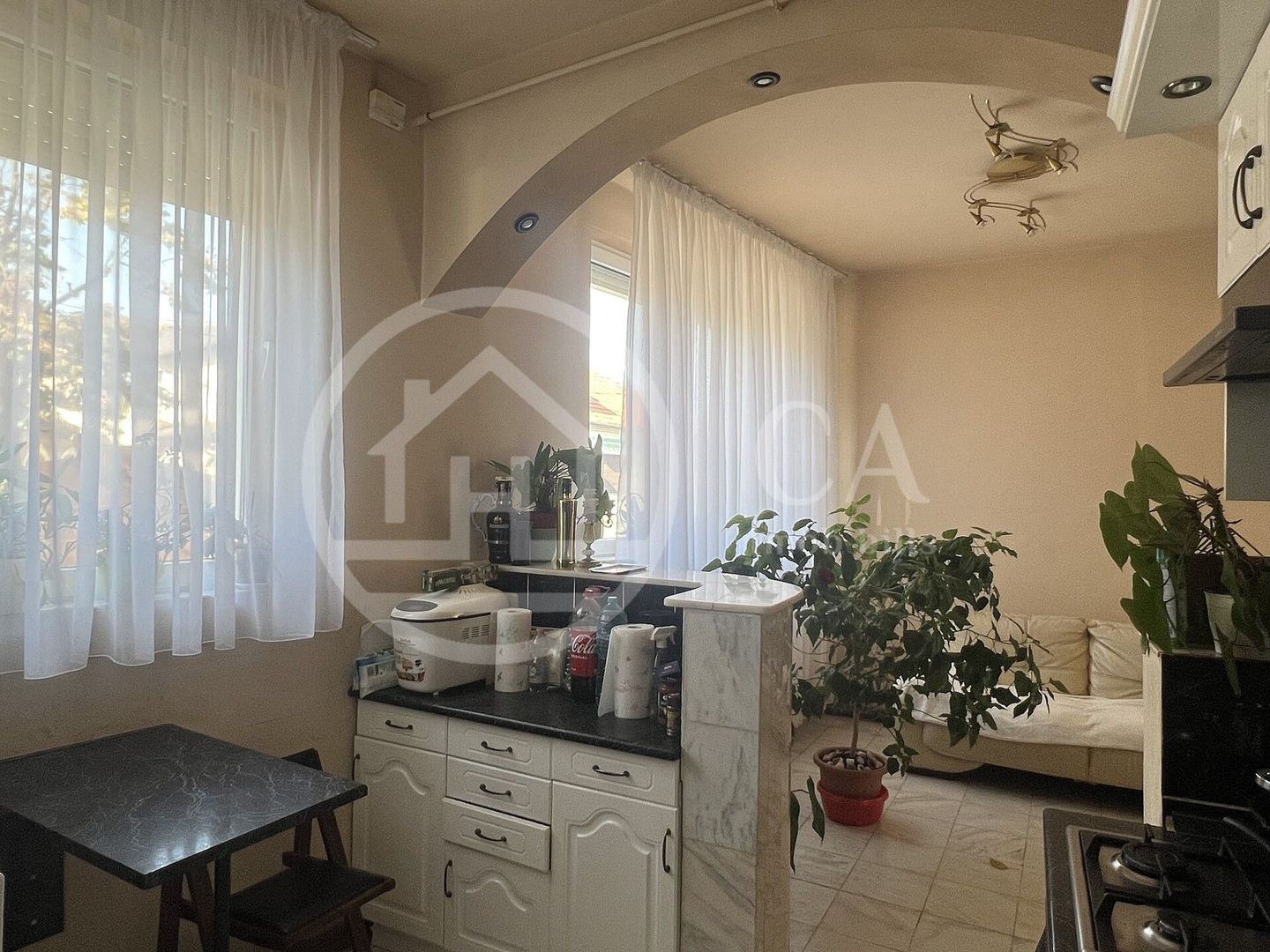 Casa cu 5 camere de inchiriat zona Centrala Oradea - Poză 5