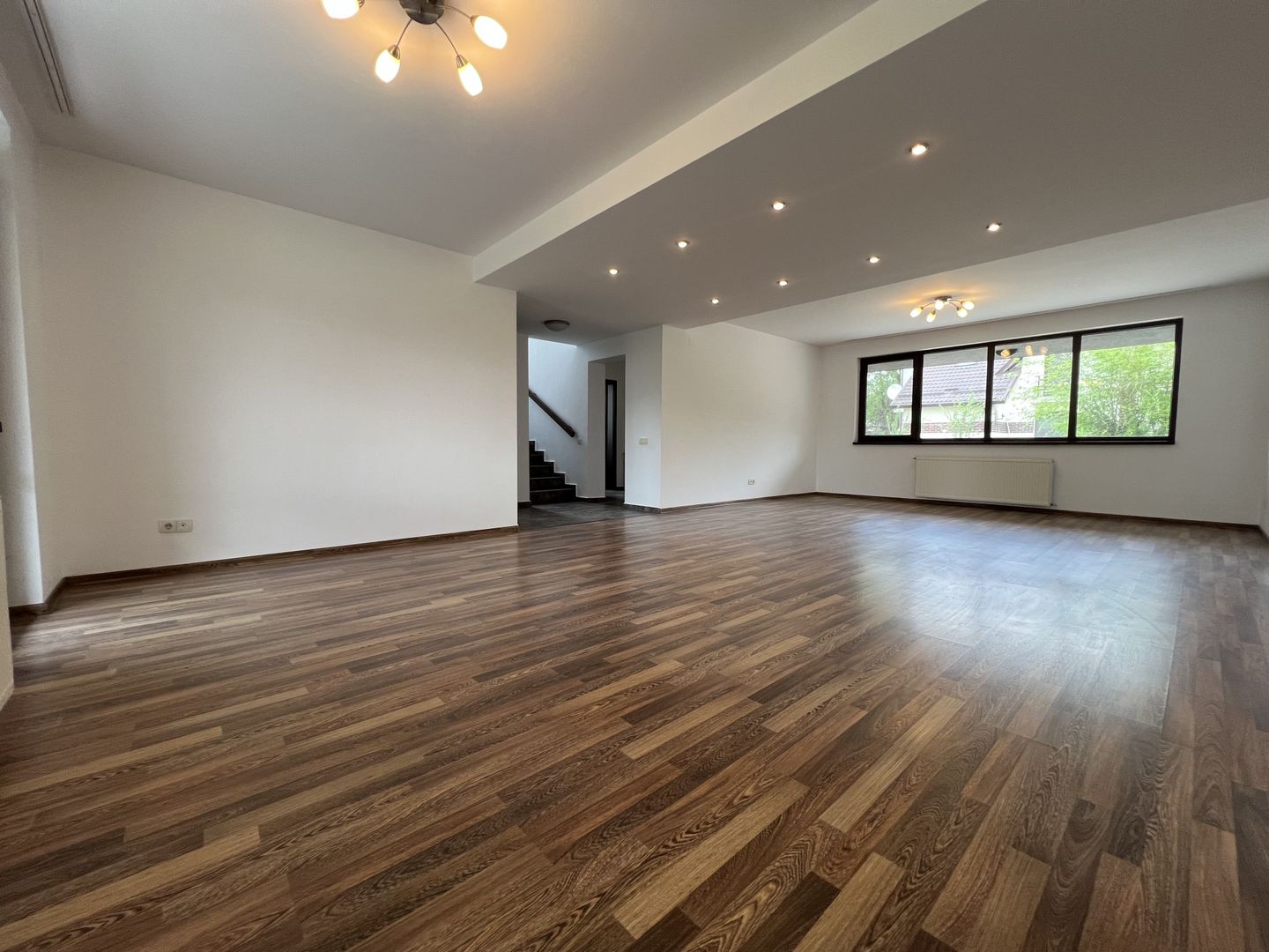 Vila tip Duplex Pipera | 260 mp Utili | Curte Proprie 4 Locuri Parcare - Poză 3
