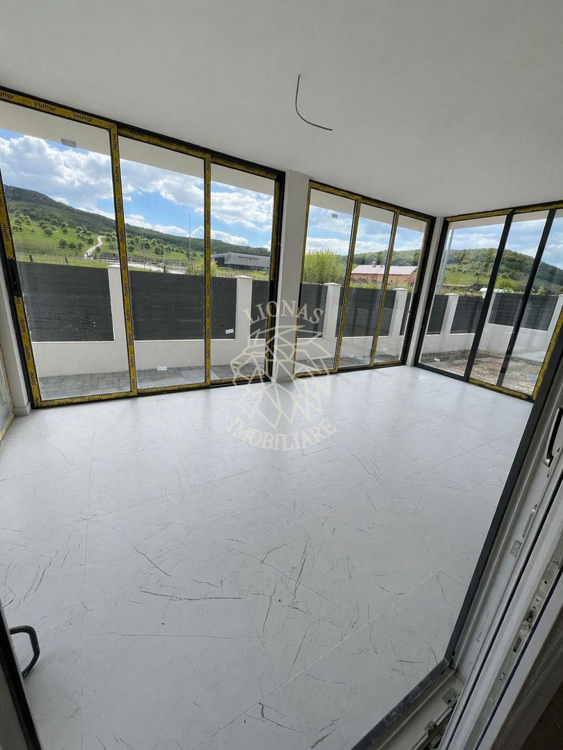 Casa Ultrafinisata 4 camere-teren 500mp-panouri fotovoltaice-Aerodrom - Poză 6