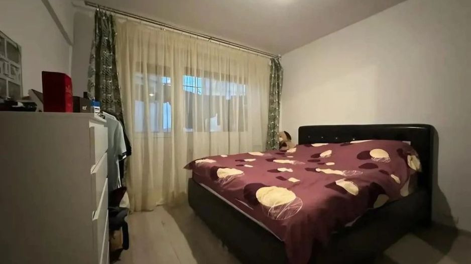 De Vanzare Apartament 3 camere Raul Doamnei-Drumul Taberei - Poză 2