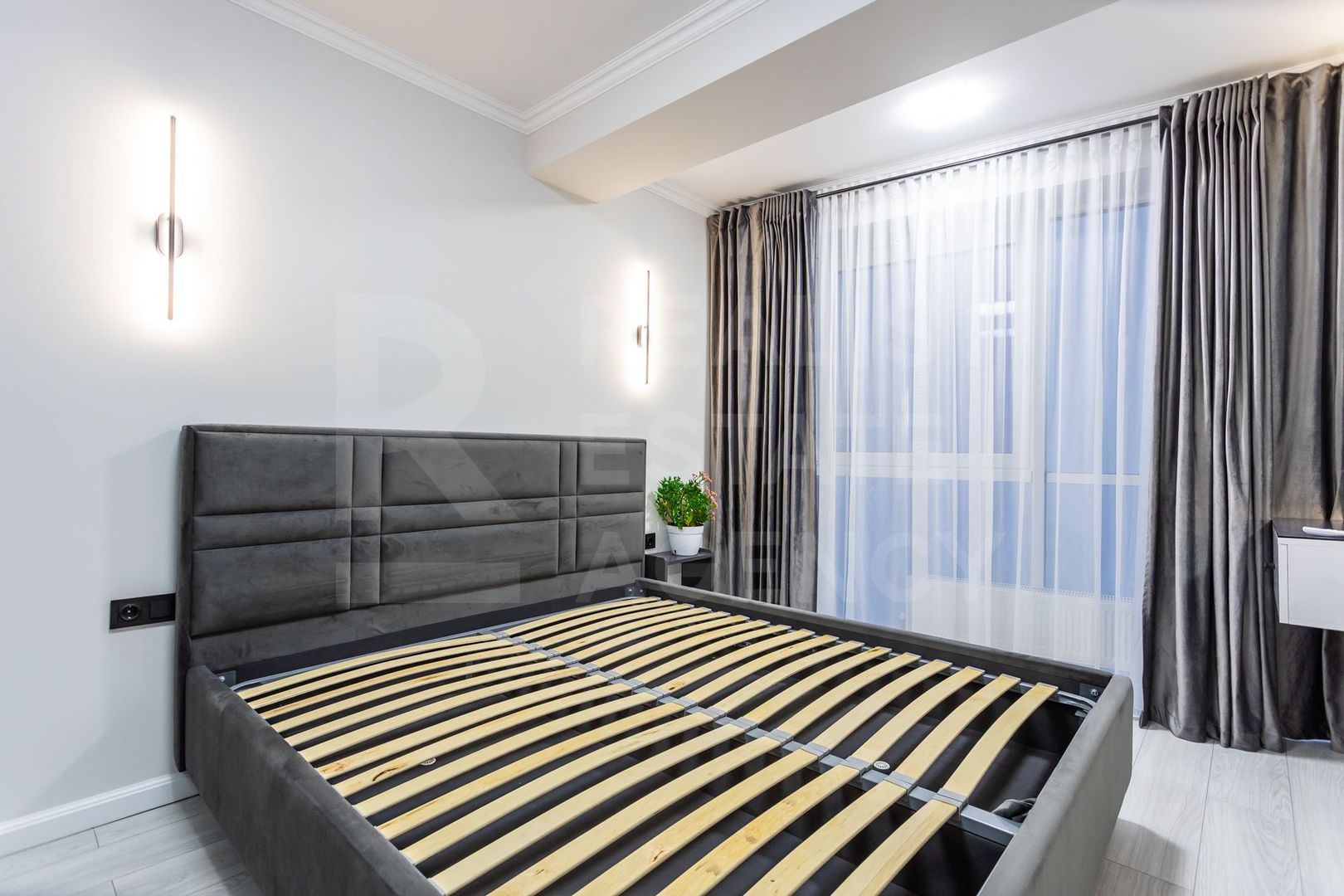 Vânzare , apartament, 3 camere, bd. Mircea cel Bătrân Ciocana - Poză 8