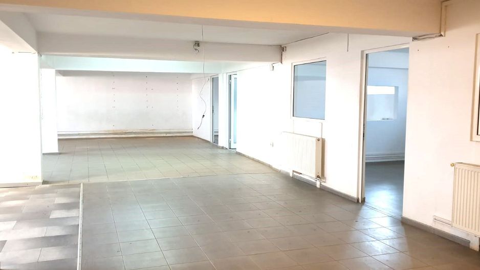 SPATIU COMERCIAL BARTOLOMEU - Poză 1