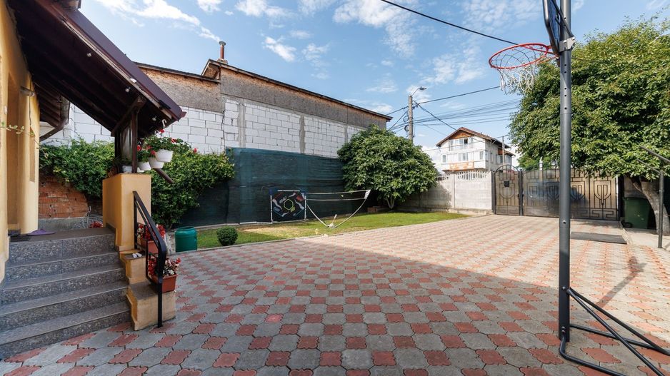 Casă cu teren de 634 mp și beci | Calea Câmpulung, Pitești - Poză 4