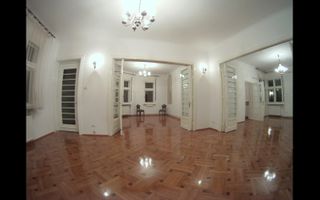 Apartament in vila Capitale - Poză 2