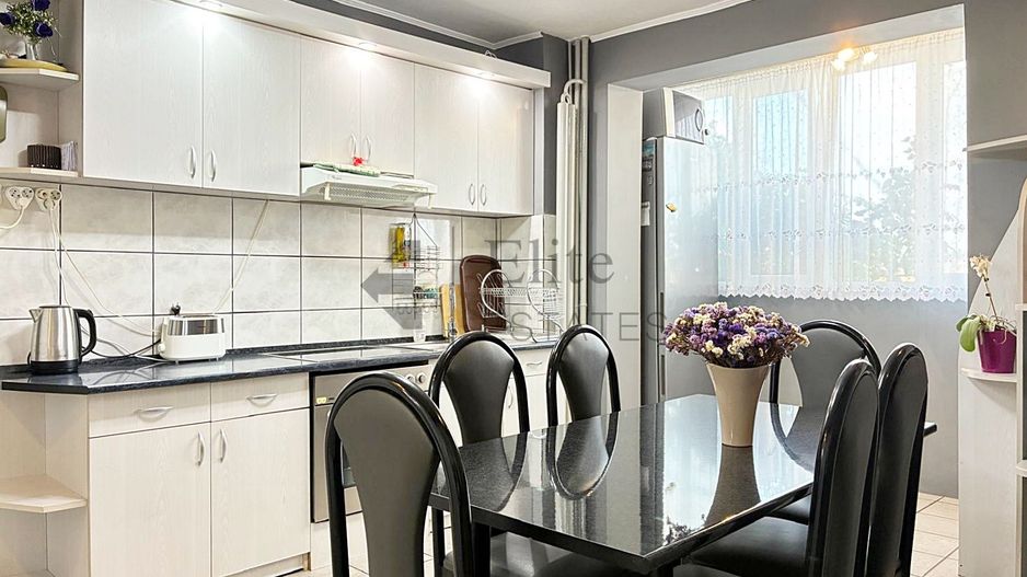 Apartament cu 3 camere de inchirat central in Oradea - Poză 1