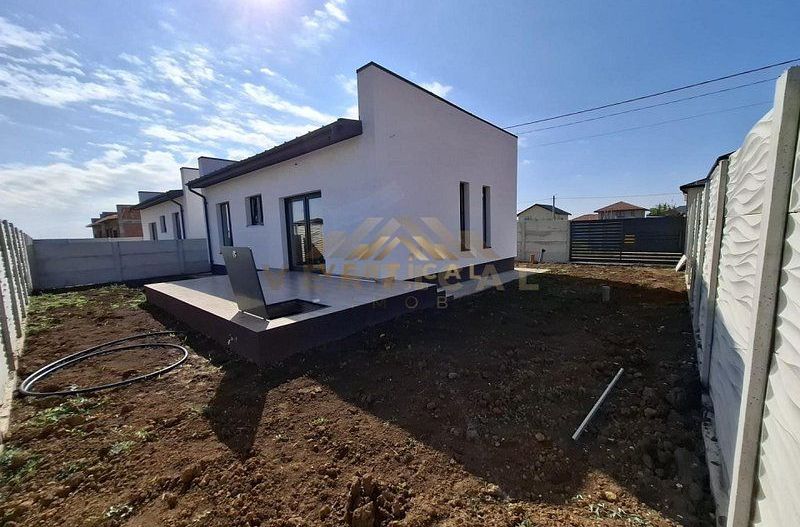 PROMOTIE!!! Casa de vanzare la 3 min de bld principal - Poză 10