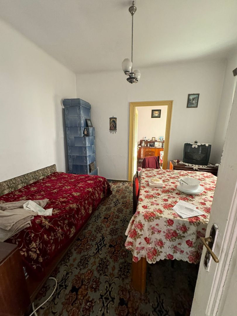 De vânzare  casă situată pe strada Mihail Sadoveanu - Poză 6