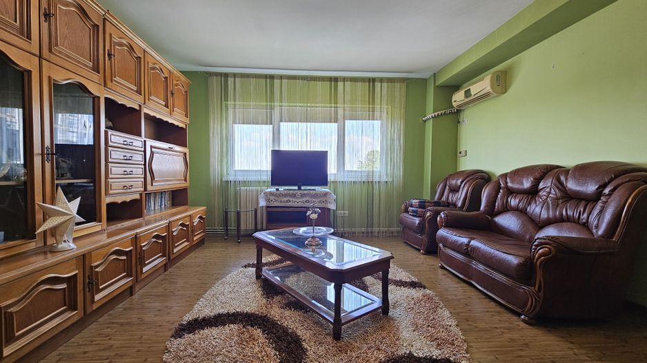 Apartament cu 3 camere de vanzare în Faleză Nord - Poză 1