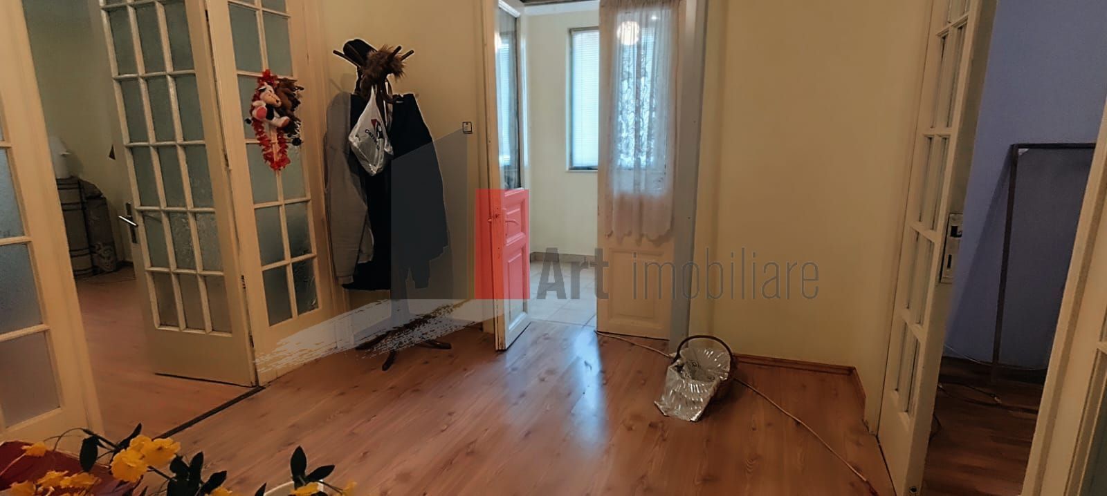 Casa de vanzare + teren in zona Jiului (Bucurestii Noi) - Poză 25