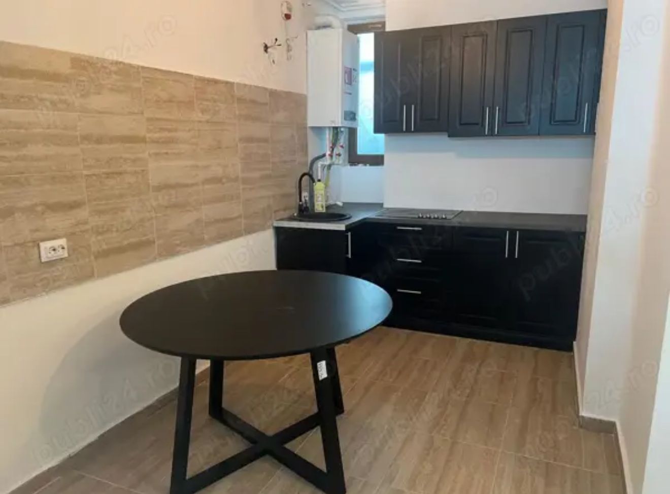 AP. 2 CAMERE MOSILOR, CURTE 23 MP, PET-FRIENDLY, CENTRALA, METROU - Poză 3