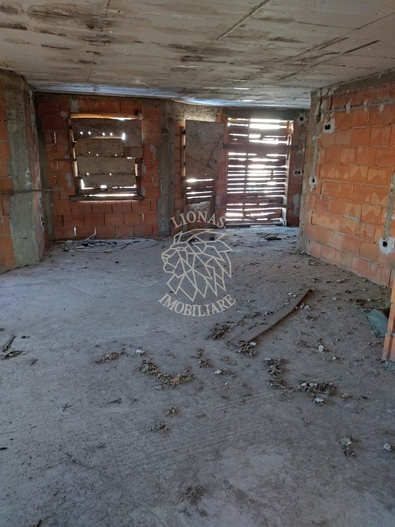 Casa/ Vila la Rosu- 365mp-1000 mp teren- regim P+1- Zona Viisoara - Poză 4