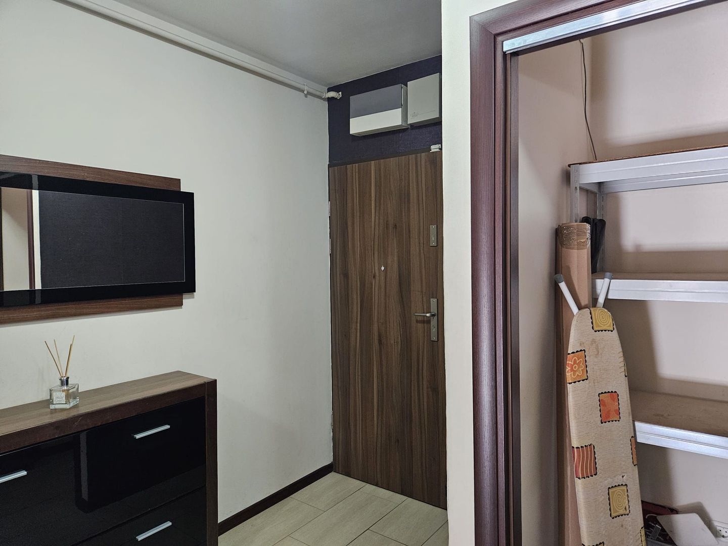 Inchiriere apartament bloc nou cu garaj, centru Pitesti - Poză 10