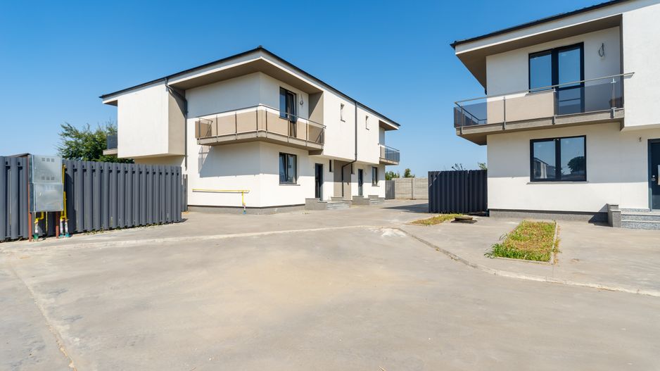 Duplex nou în Otopeni – confort în afara orașului - Poză 1