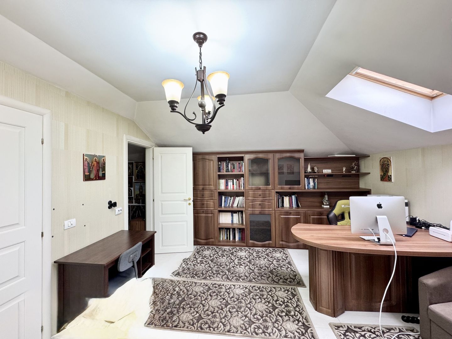 Vila lux cu 1000 mp teren pe Erou Iancu Nicolae langa Jolie Ville - Poză 24