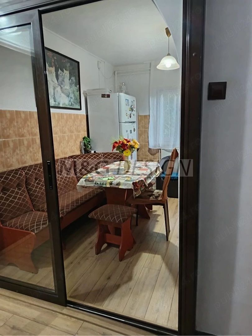 Apartament 3 camere Soarelui parter cu balcon - Poză 2