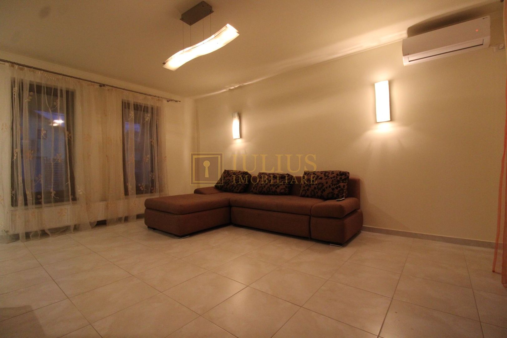 Casa in Giroc, 4 camere + 2 bai, pet-friendly. - Poză 3